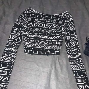 long sleeve cropped shirt